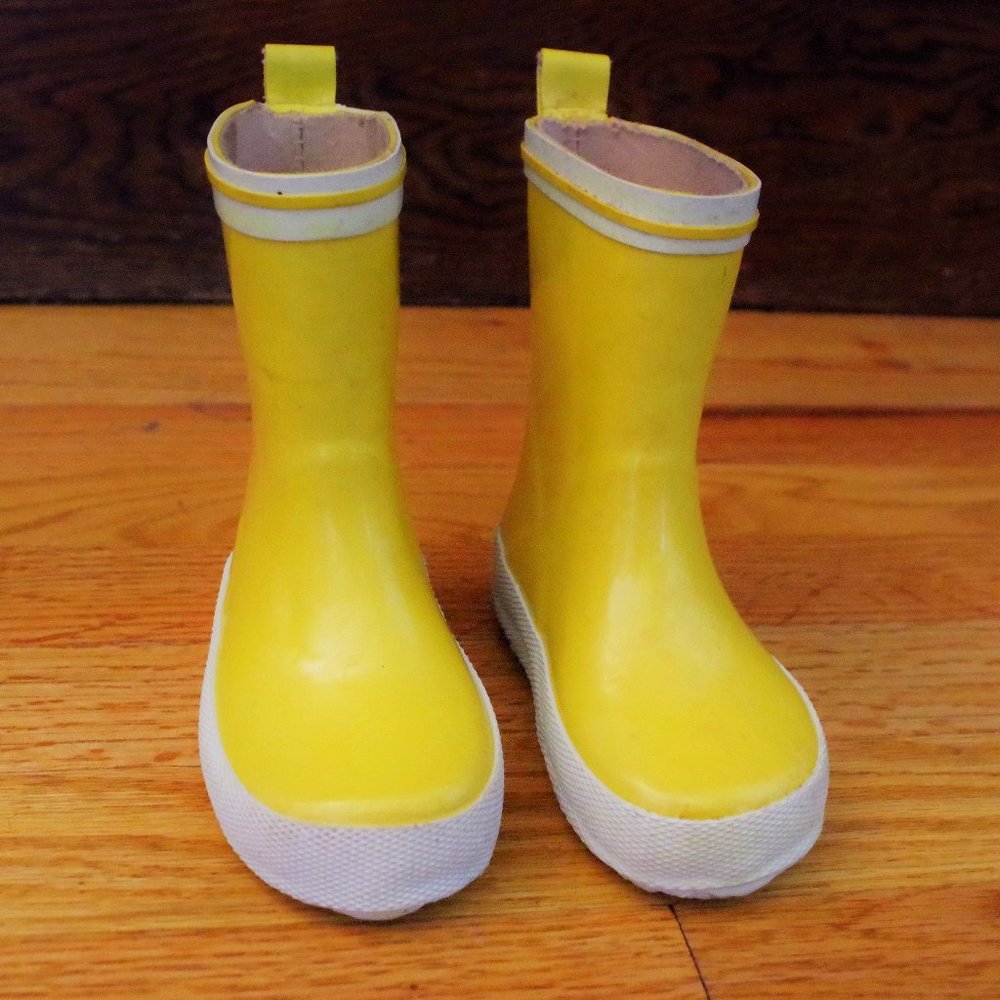 Gap Paddington Bear toddler yellow rain boots